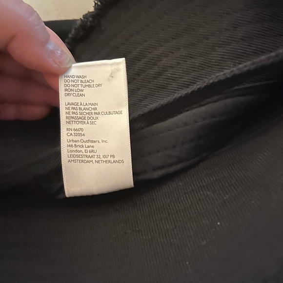 Urban Outfitters Mya Frayed Edge Bucket Hat NWOT - Picture 8 of 10